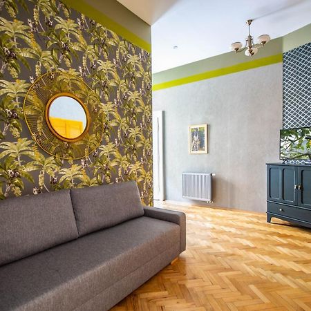 3Bdr Oasis In The Heart Of Prague Apartment Exterior photo