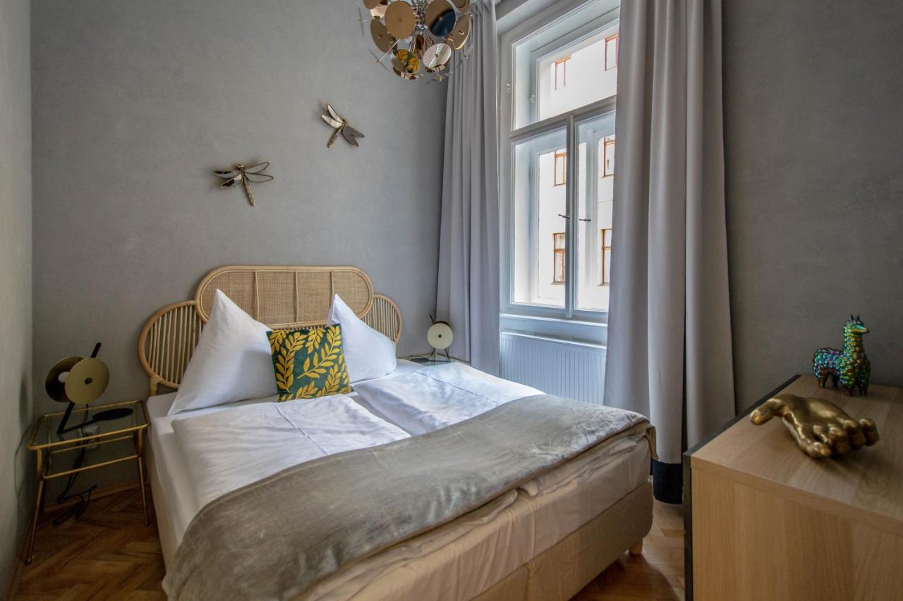3Bdr Oasis In The Heart Of Prague Apartment Exterior photo
